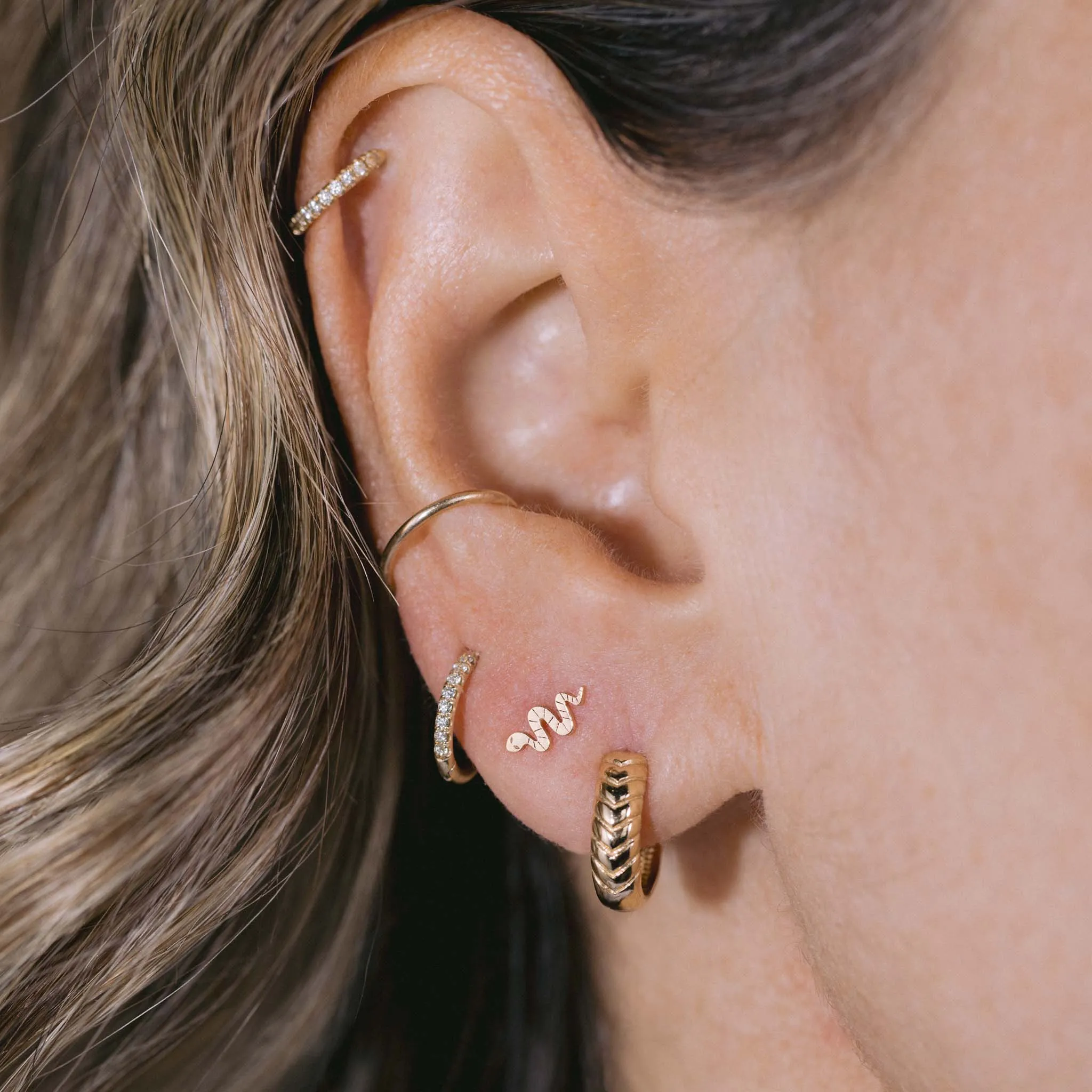 14k Itty Bitty Snake Stud