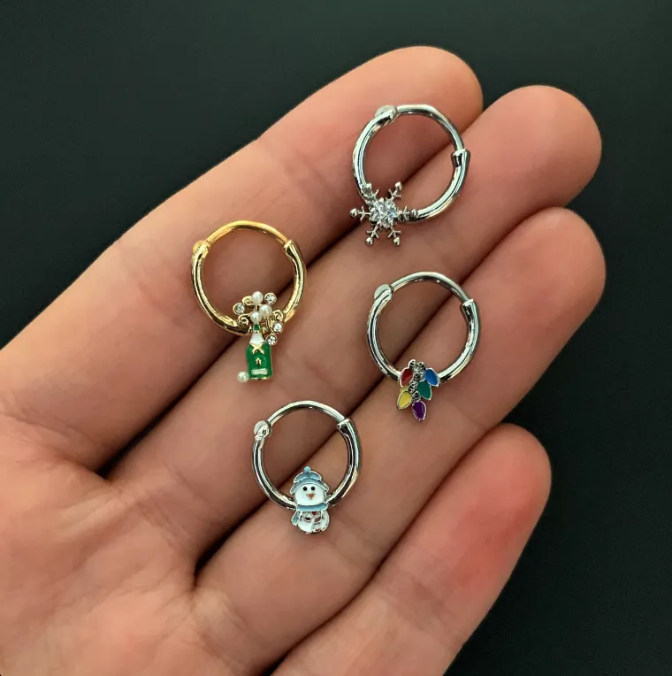 16 Gauge 3/8 Clear Gem Holiday Snowflake Septum Clicker