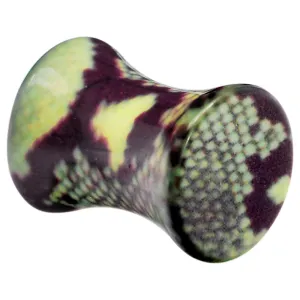 2 Gauge Green Snake Skin Acrylic Saddle Plug