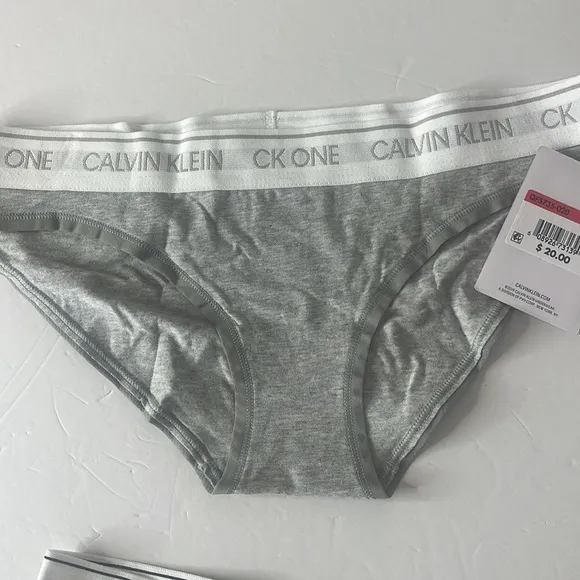 Calvin Klein Assortment of Bikini Panties 4 Pairs. Size XS