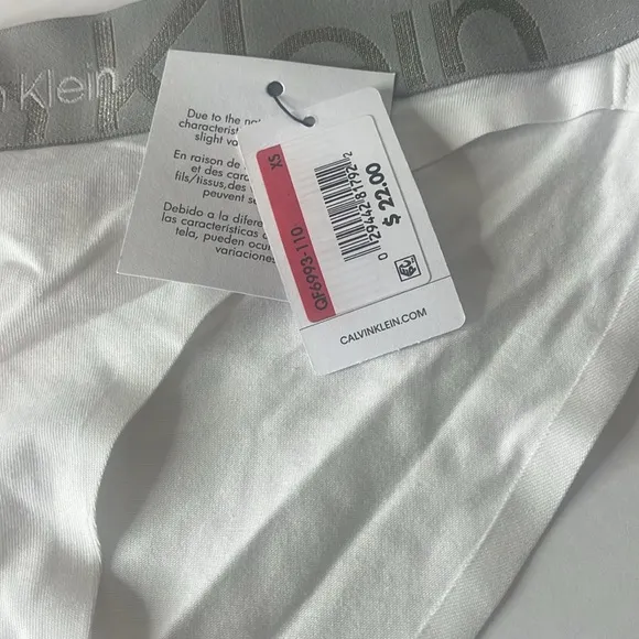 Calvin Klein Assortment of Bikini Panties 4 Pairs. Size XS