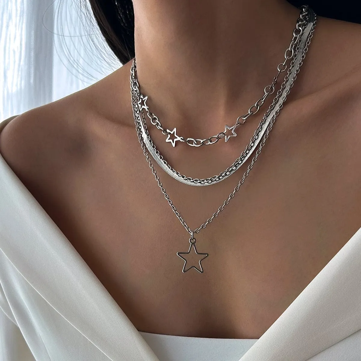 Charming 4pcs Hollow Star Pendant Snake Curb Chain Necklace Set