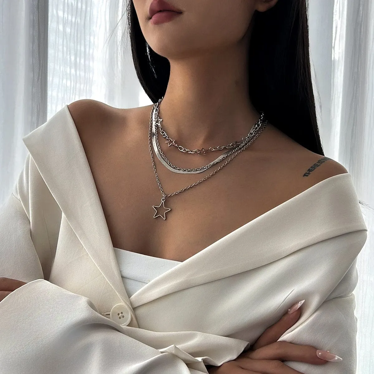 Charming 4pcs Hollow Star Pendant Snake Curb Chain Necklace Set