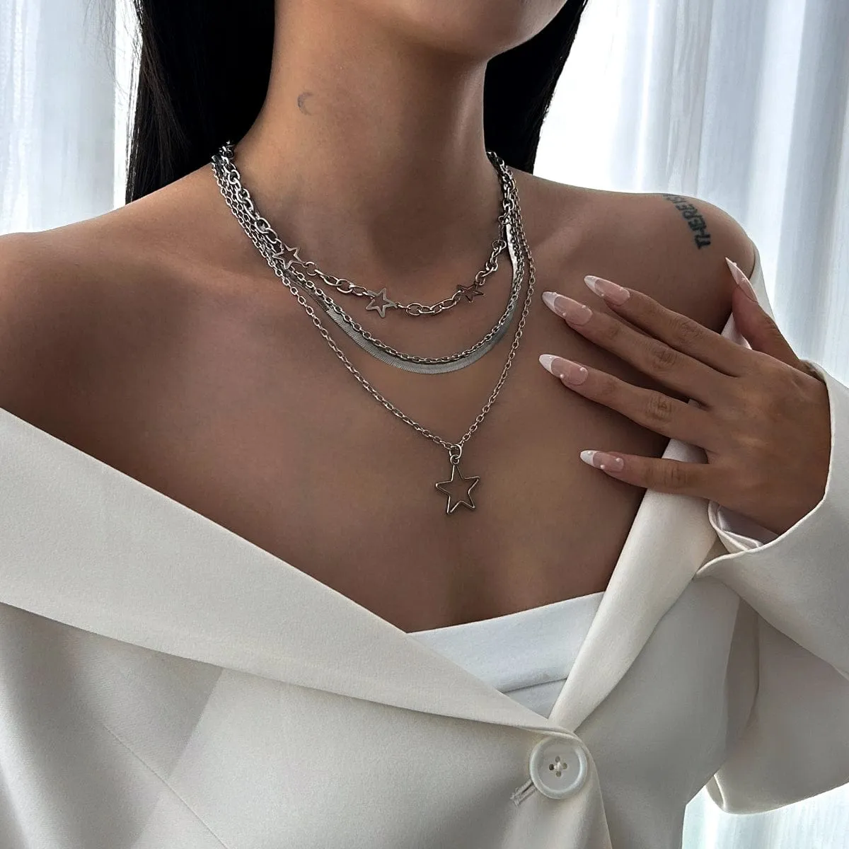 Charming 4pcs Hollow Star Pendant Snake Curb Chain Necklace Set