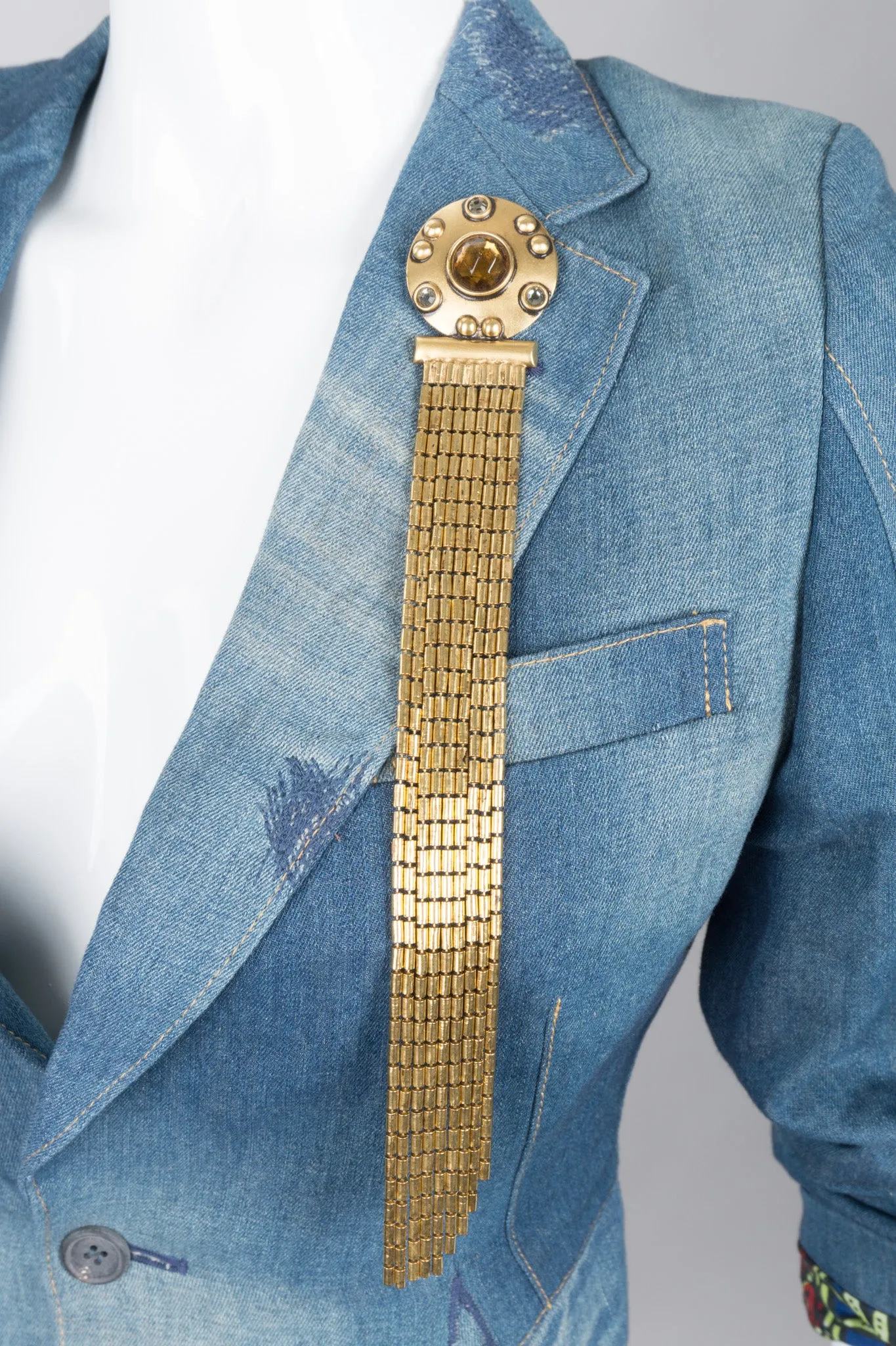Flying Saucer Fringe Brooch