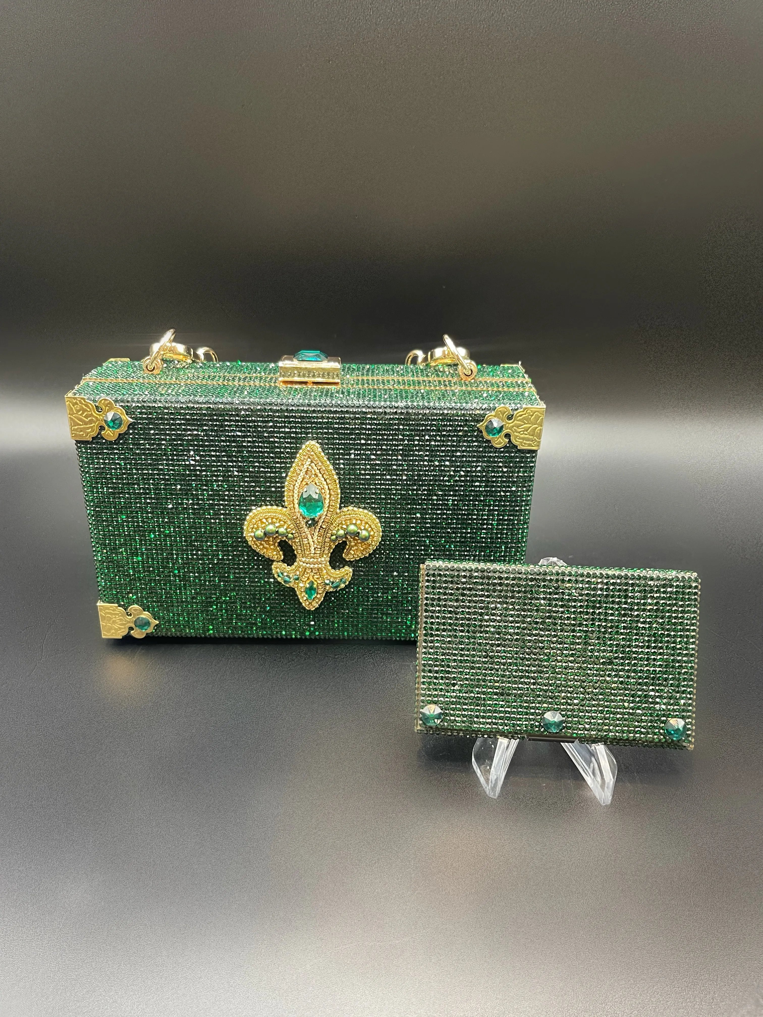 Green Card Holder