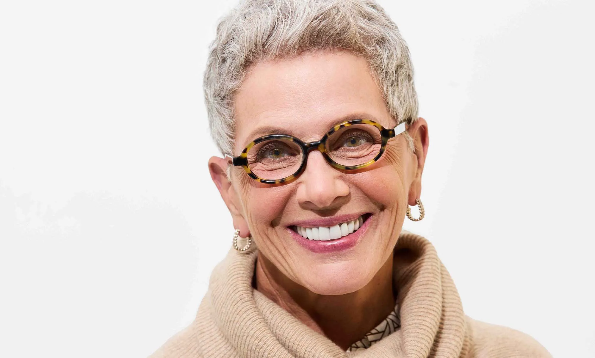 Look Out Color 74 - Charcoal Grey Crystal Front and Temples