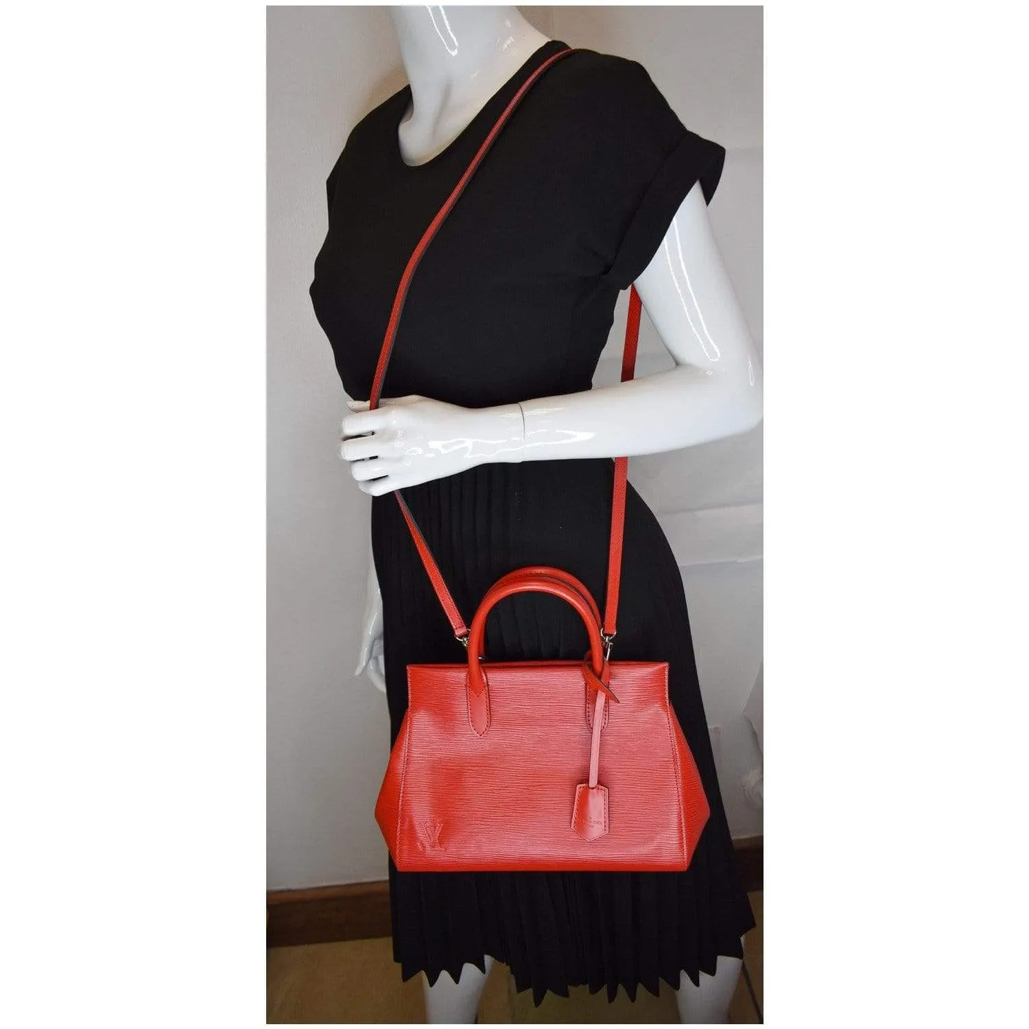 LOUIS VUITTON Marly BB Epi Leather Shoulder Bag Coquelicot - 20% OFF