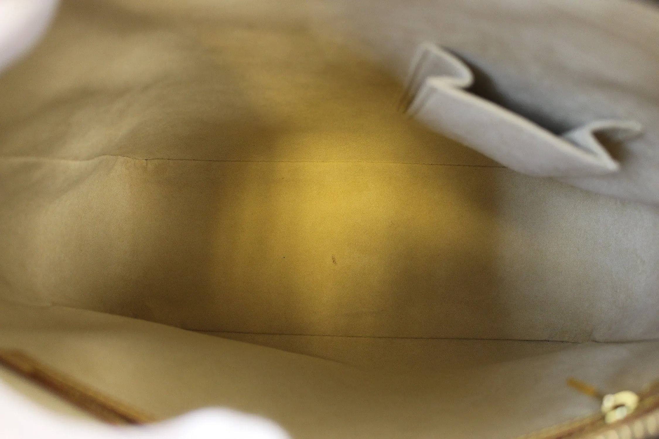 LOUIS VUITTON Monogram Canvas Looping GM Bag