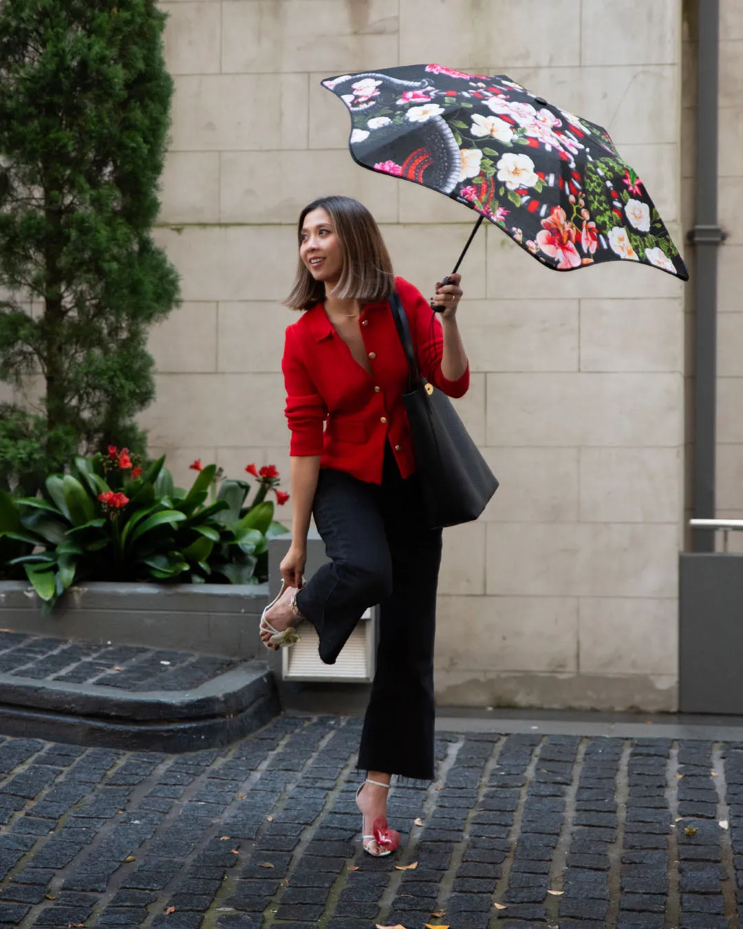 Metro Serpentine Blunt Umbrella