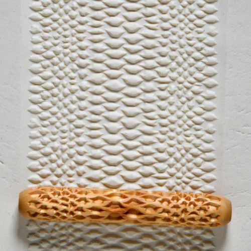 MKM Hand Roller 10cm Snake Skin