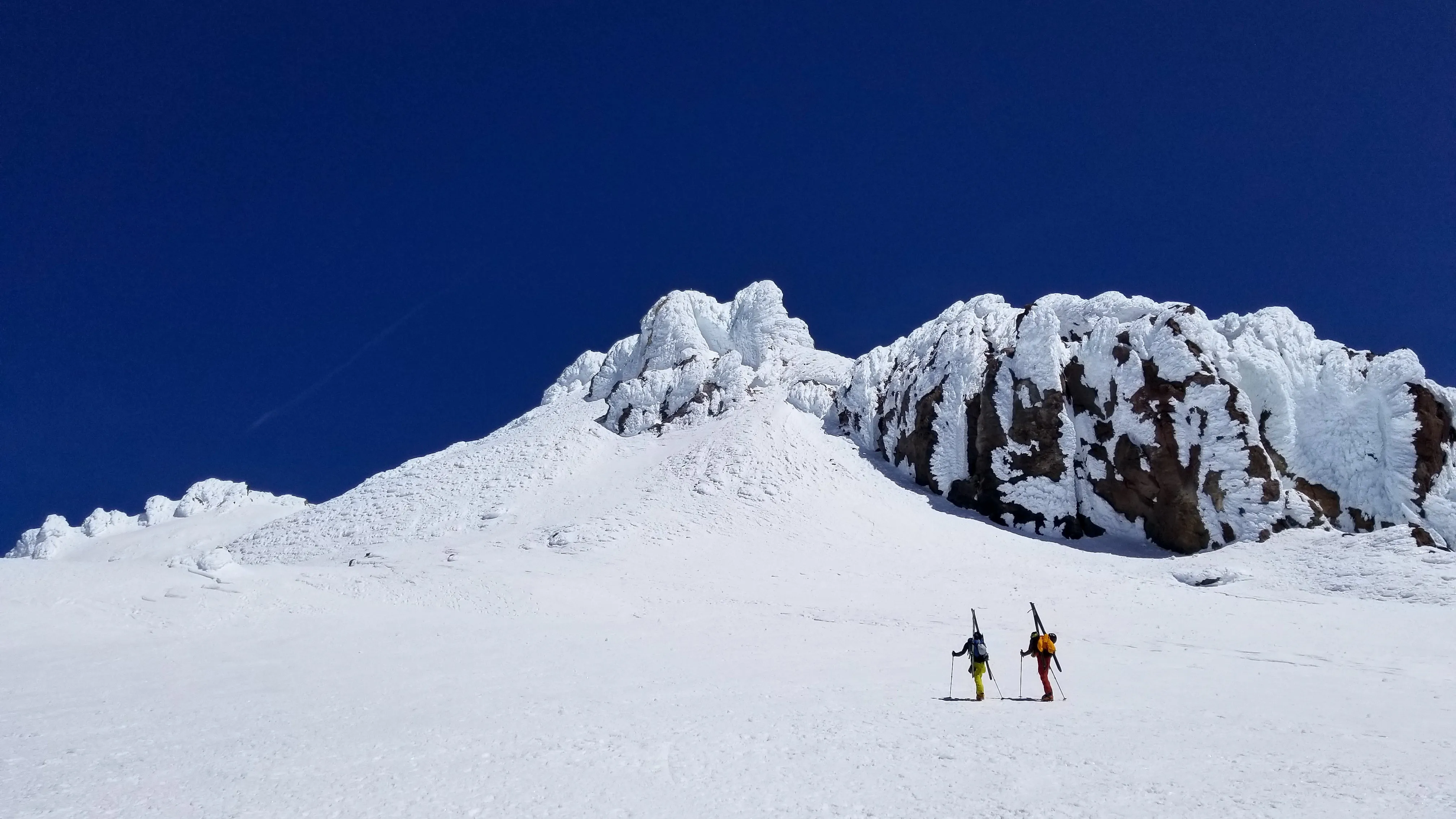 Mt Shasta Summit & Ski Descent
