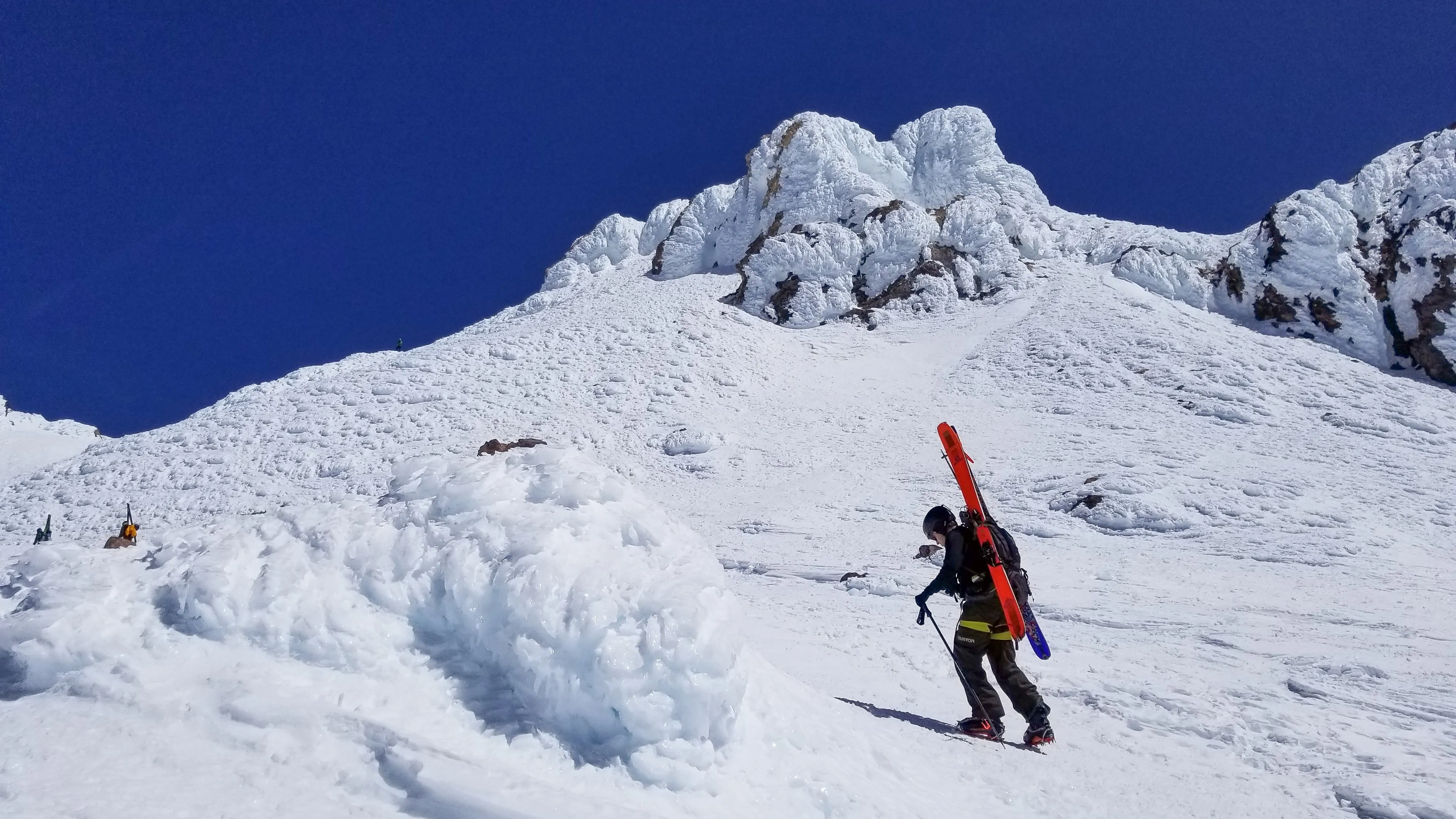 Mt Shasta Summit & Ski Descent