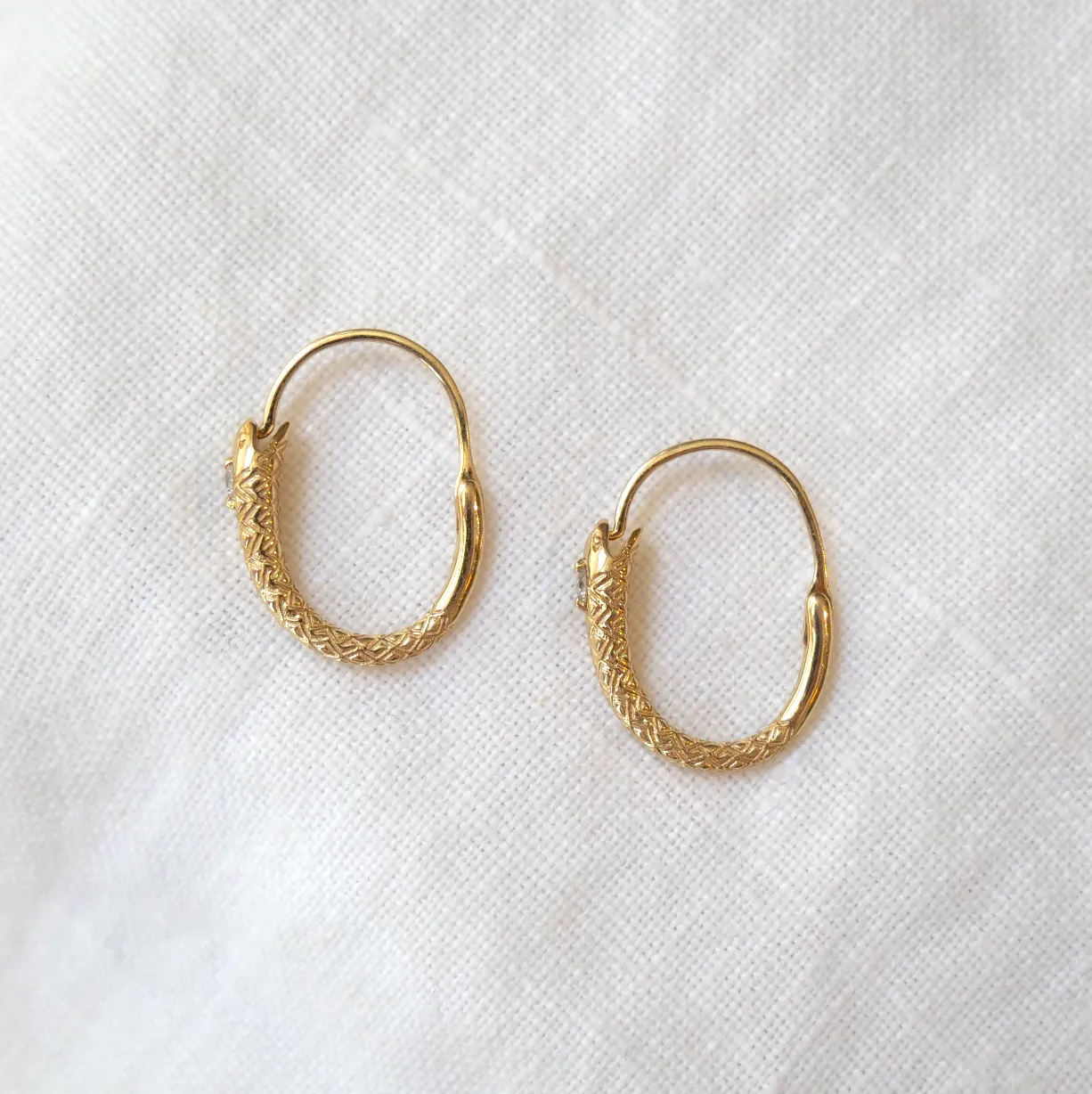 Ouroboros Clicker Hoops