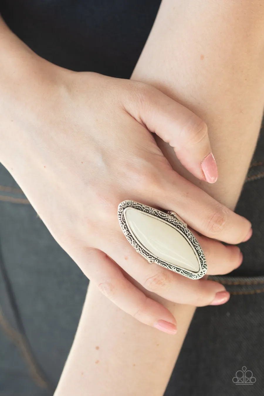 Paparazzi Mineral Mine - White Ring