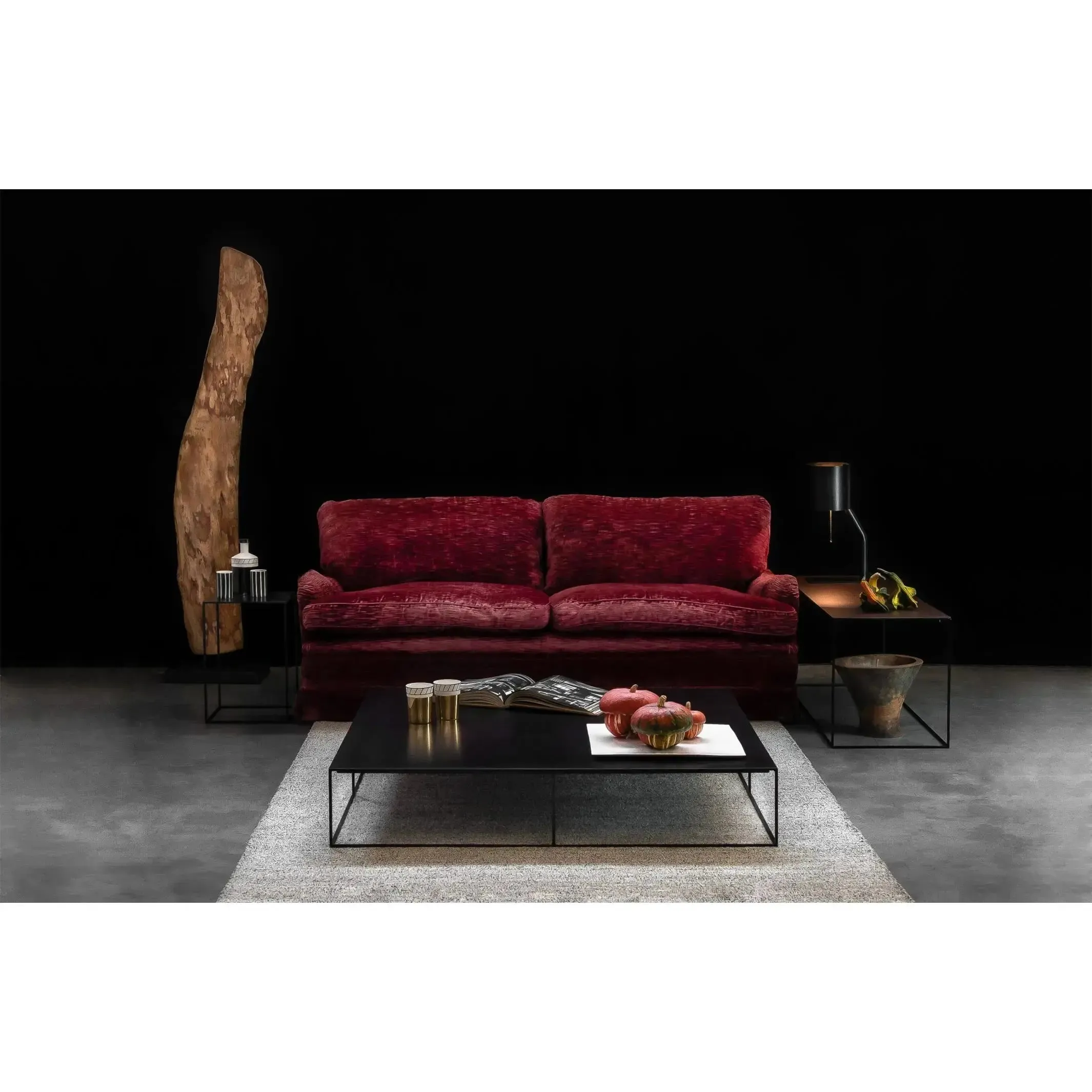 Slim Irony - Low Table 669|675 - Floor Model