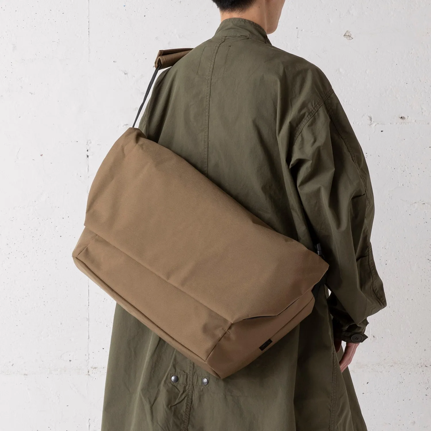 SML | エスエムエル　UNIVERSE MESSENGERBAG