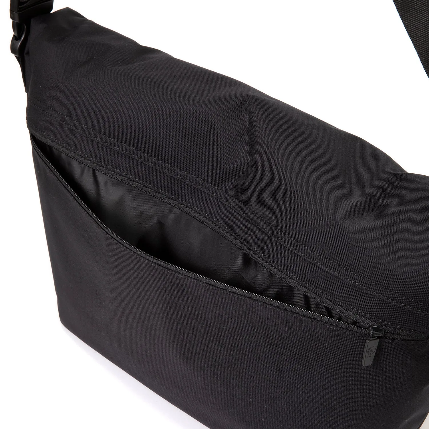 SML | エスエムエル　UNIVERSE MESSENGERBAG