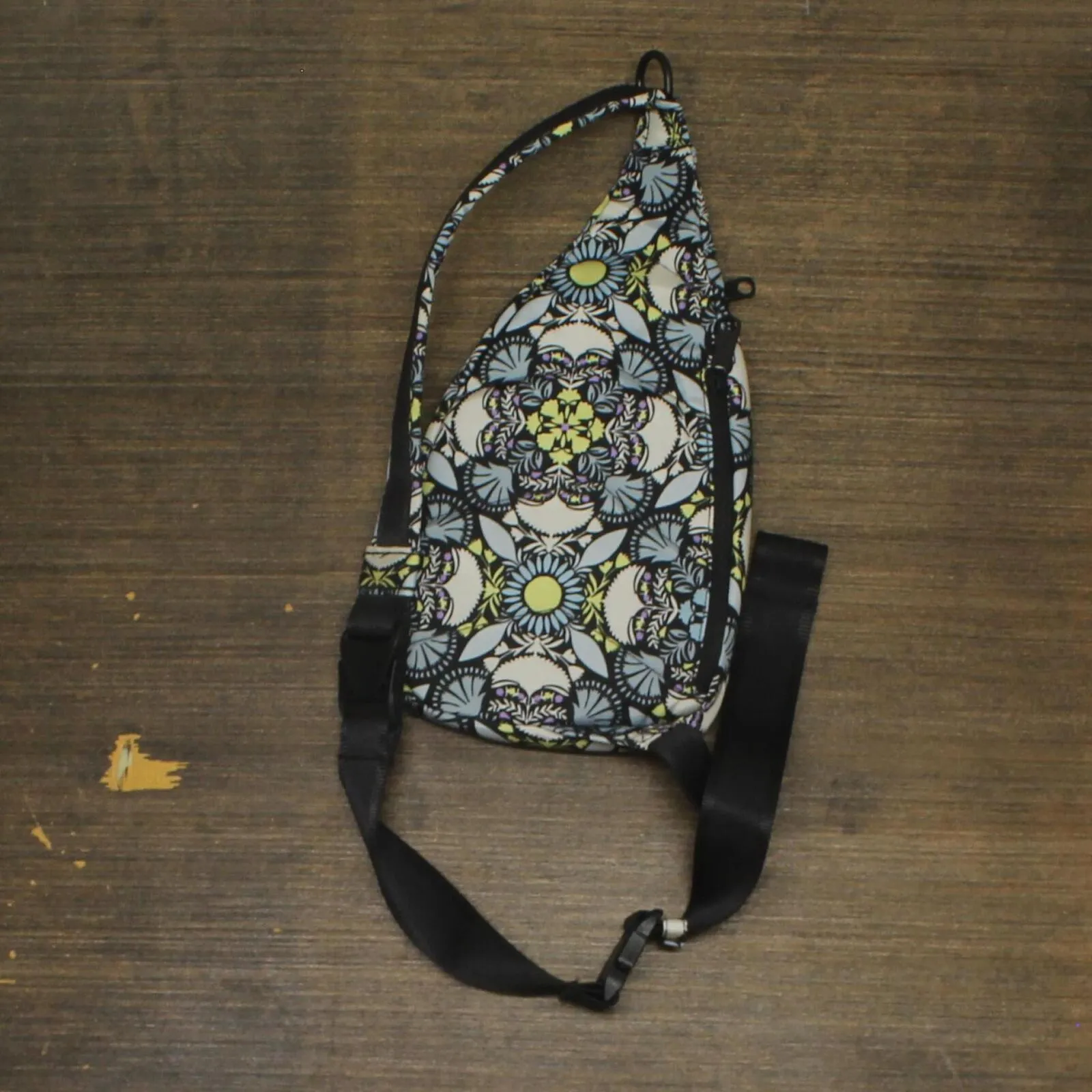 Vera Bradley Womens Sling Backpack with Zip Closure Blue Floral One Size