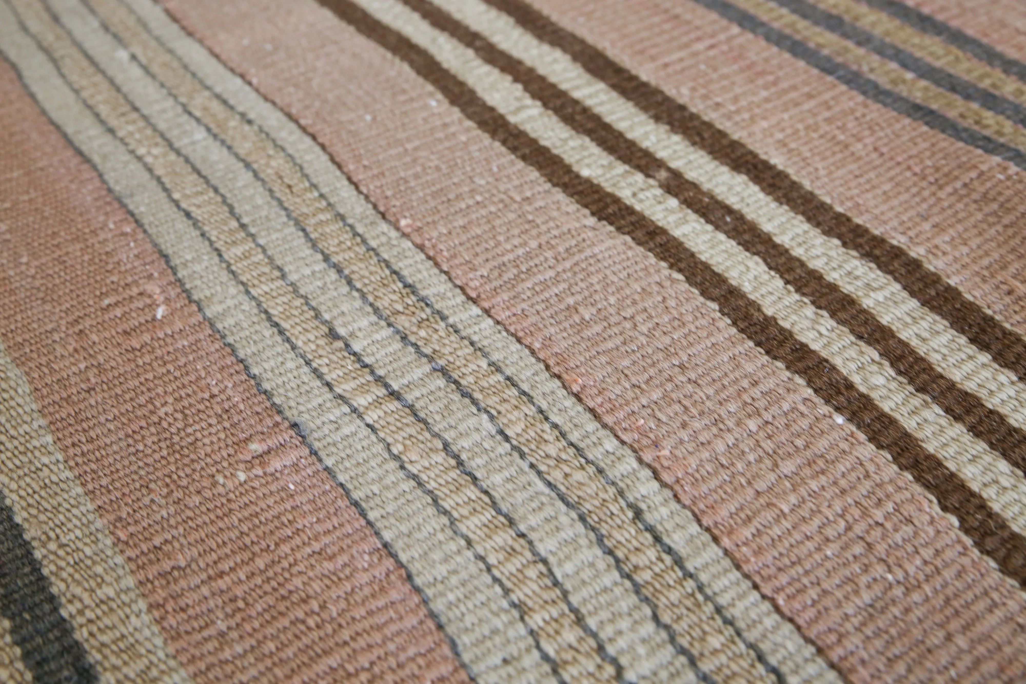 Vintage Anatolian Kilim 3.7ftx6.7ft