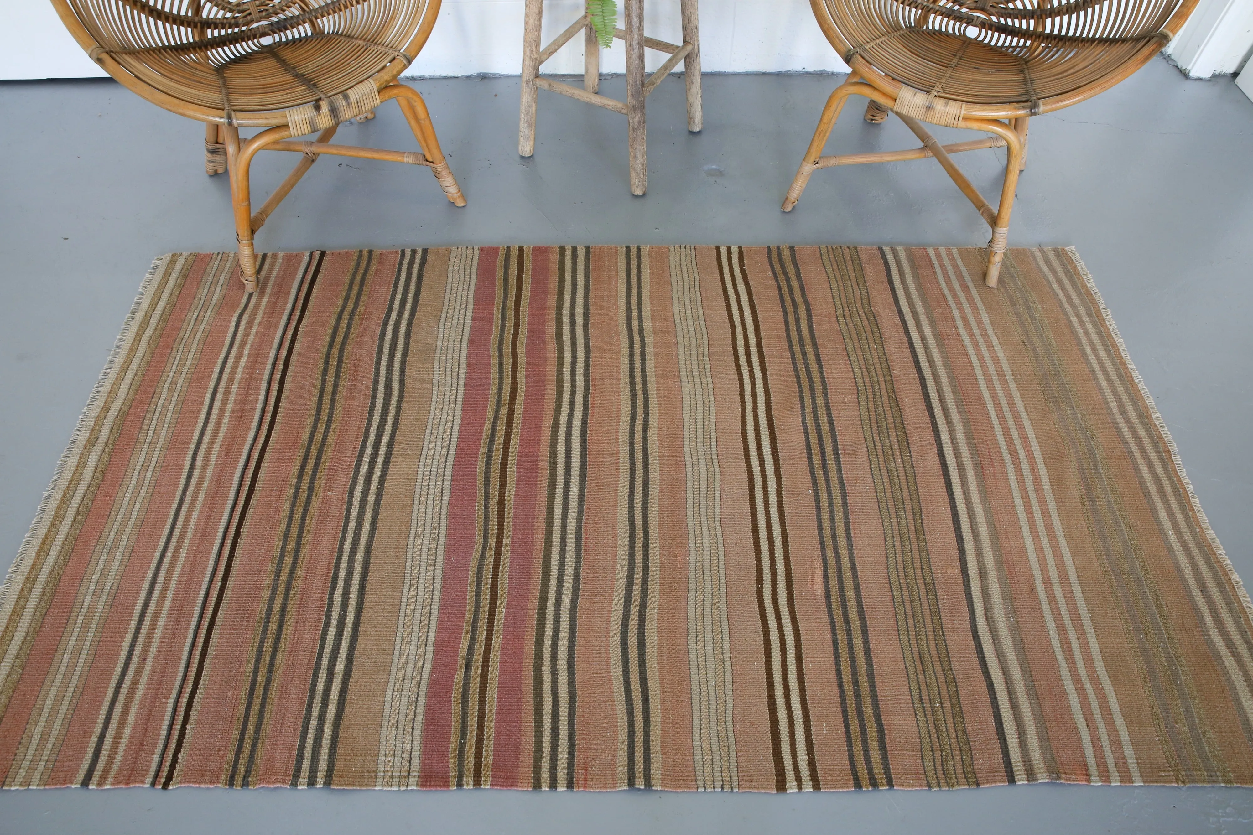 Vintage Anatolian Kilim 3.7ftx6.7ft